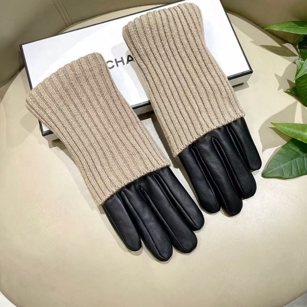 Chanel Ribbed Knit Leather Finger Gloves